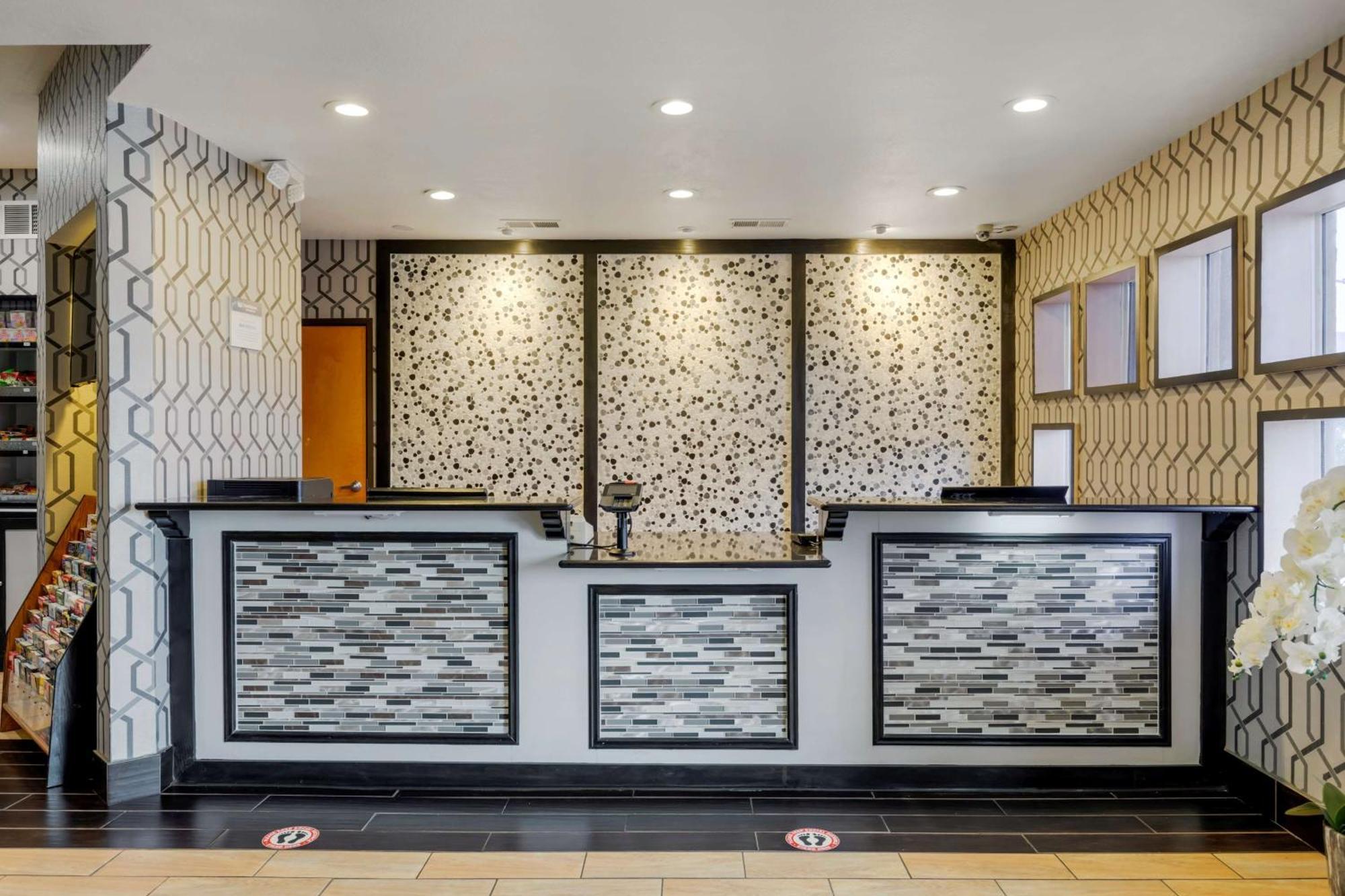 Best Western Plus Rockwall Inn & Suites Екстер'єр фото