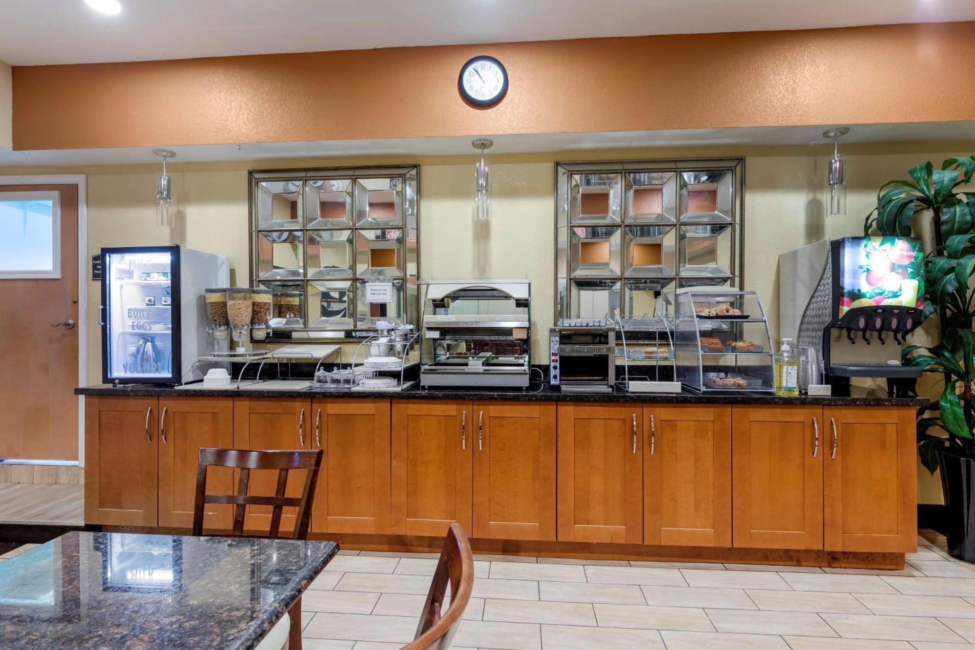 Best Western Plus Rockwall Inn & Suites Екстер'єр фото